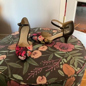 Floral kitten heels